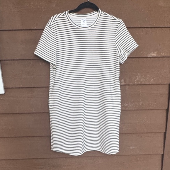 Members Mark Cream and Black Striped Short Sleeve Dress size M (Spanx Knockoff) - Picture 1 of 4